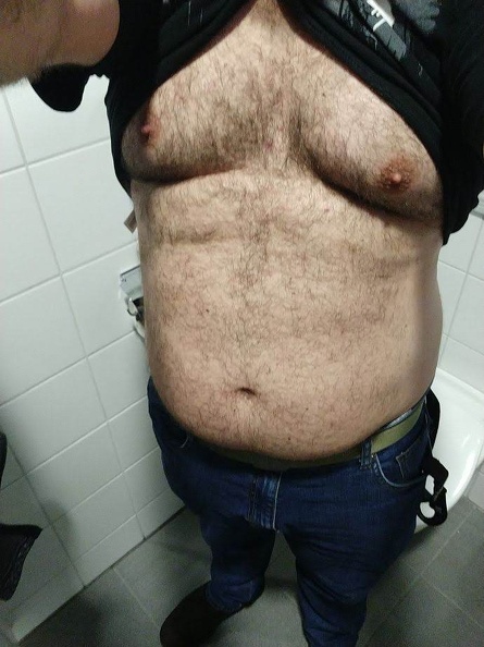 Christian Hostettler_faf92104-a378-4948-bb1b-e464a5fc0f5d-01.jpg